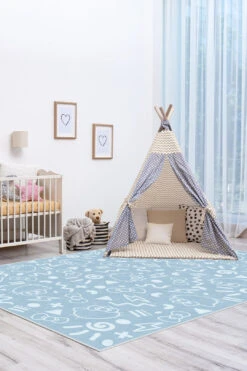 Hello Kitty Comic Rauchblau Teppich(Hello Kitty Comic Rauchblau Teppich) 12 Hello Kitty Comic Rauchblau Teppich(Hello Kitty Comic Rauchblau Teppich) -Wohn Teppich Welt 0493 HelloKittyComicRauchblau Shopify Room