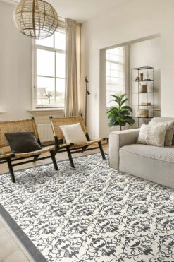 Batman™ Damast Sand Teppich(Batman Damast Sand Teppich) -Wohn Teppich Welt 0566 Batman Damast Sand Shopify Room 4c803847 cc78 4921 9151 67dc52b6990b