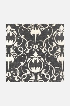 Batman™ Damast Basalt Teppich(Batman Damast Basalt Teppich) -Wohn Teppich Welt 0567 BatmanDamastBasalt Shopify Zoom a936b30d 53de 4fd1 962b f77d4b6cc49e